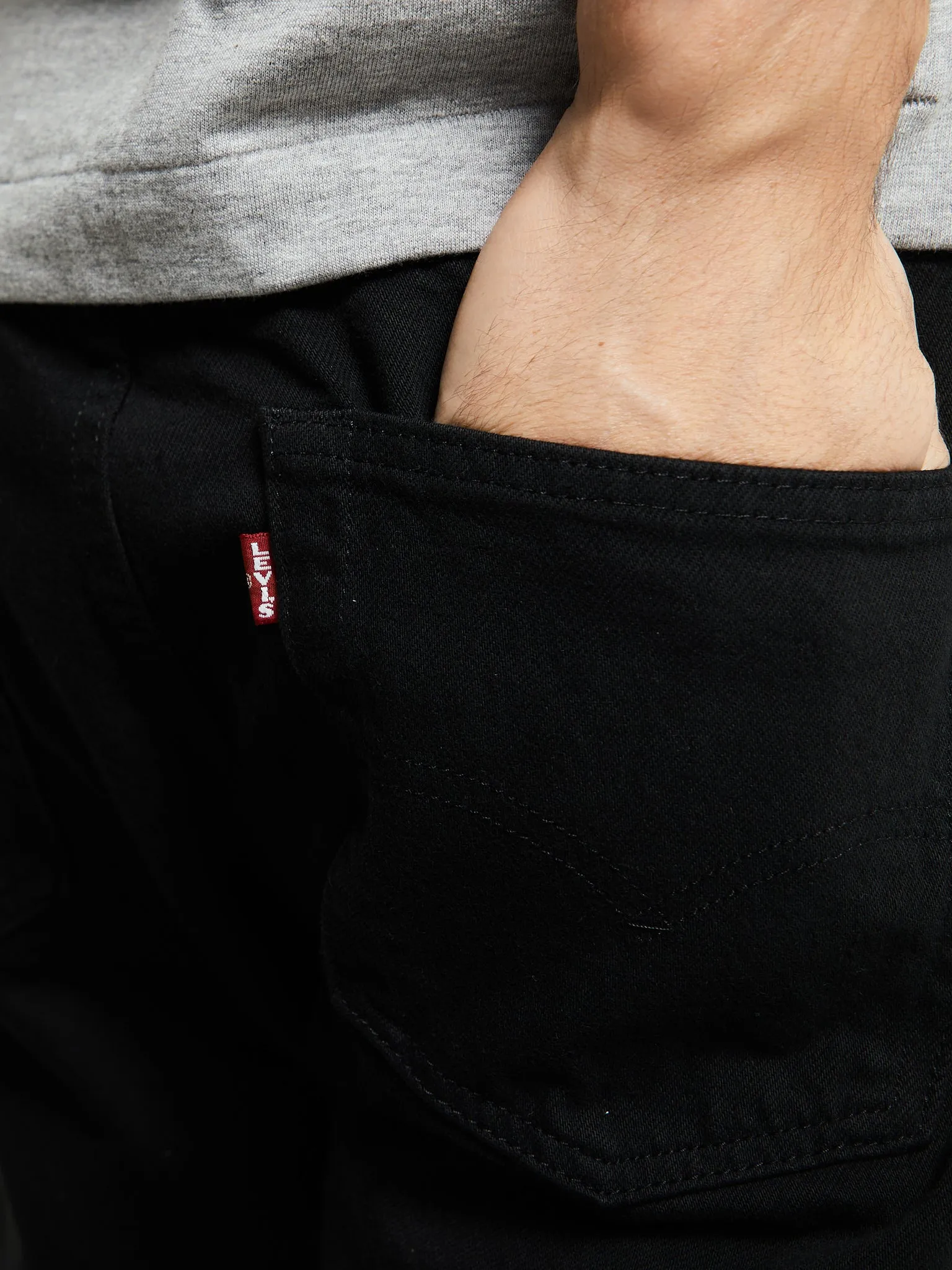 501 Original Fit Jeans in Black