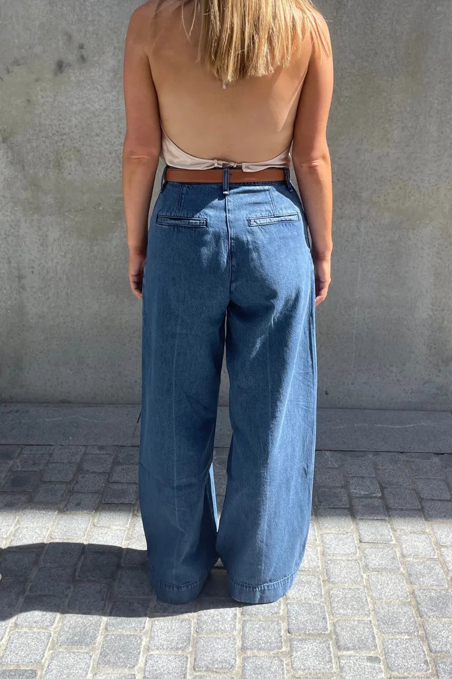 Featherweight Abigale Pleated Pant Stark