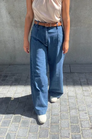 Featherweight Abigale Pleated Pant Stark