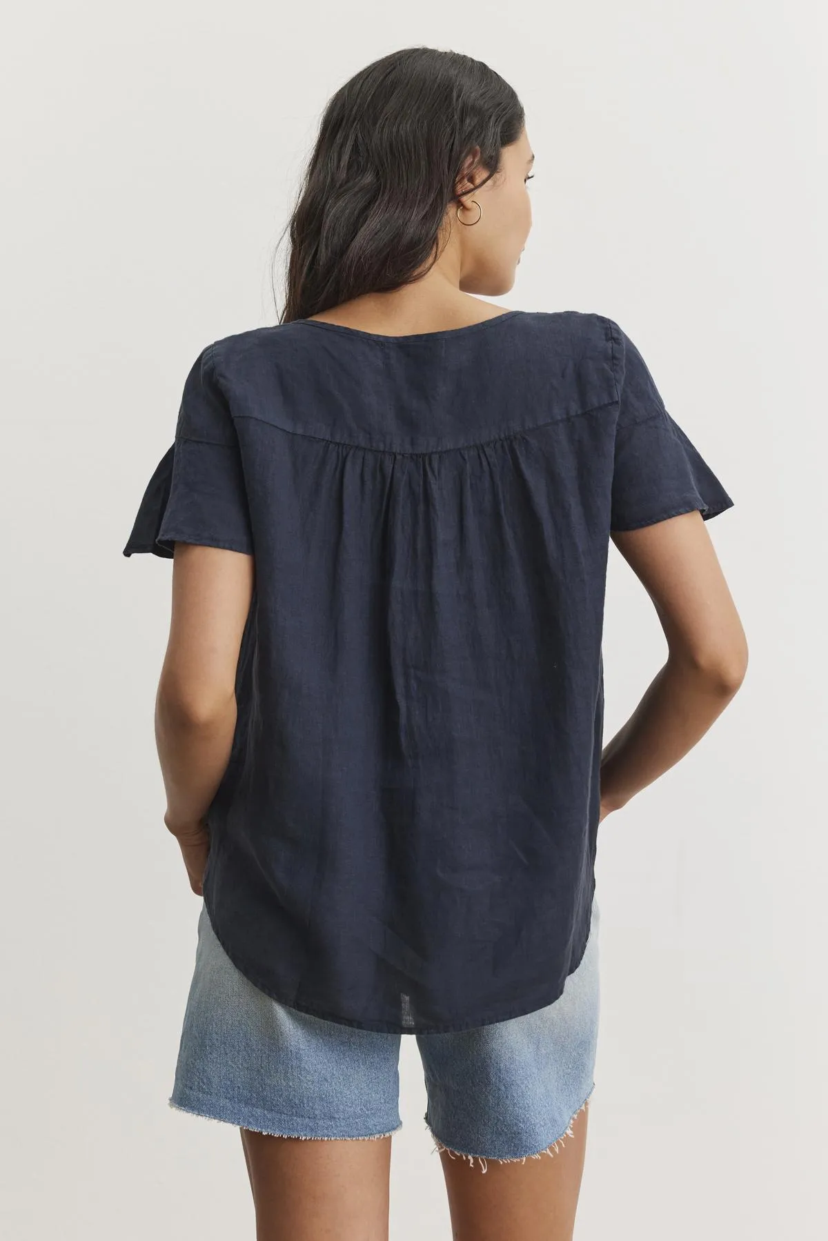 JENNIFER LINEN TOP