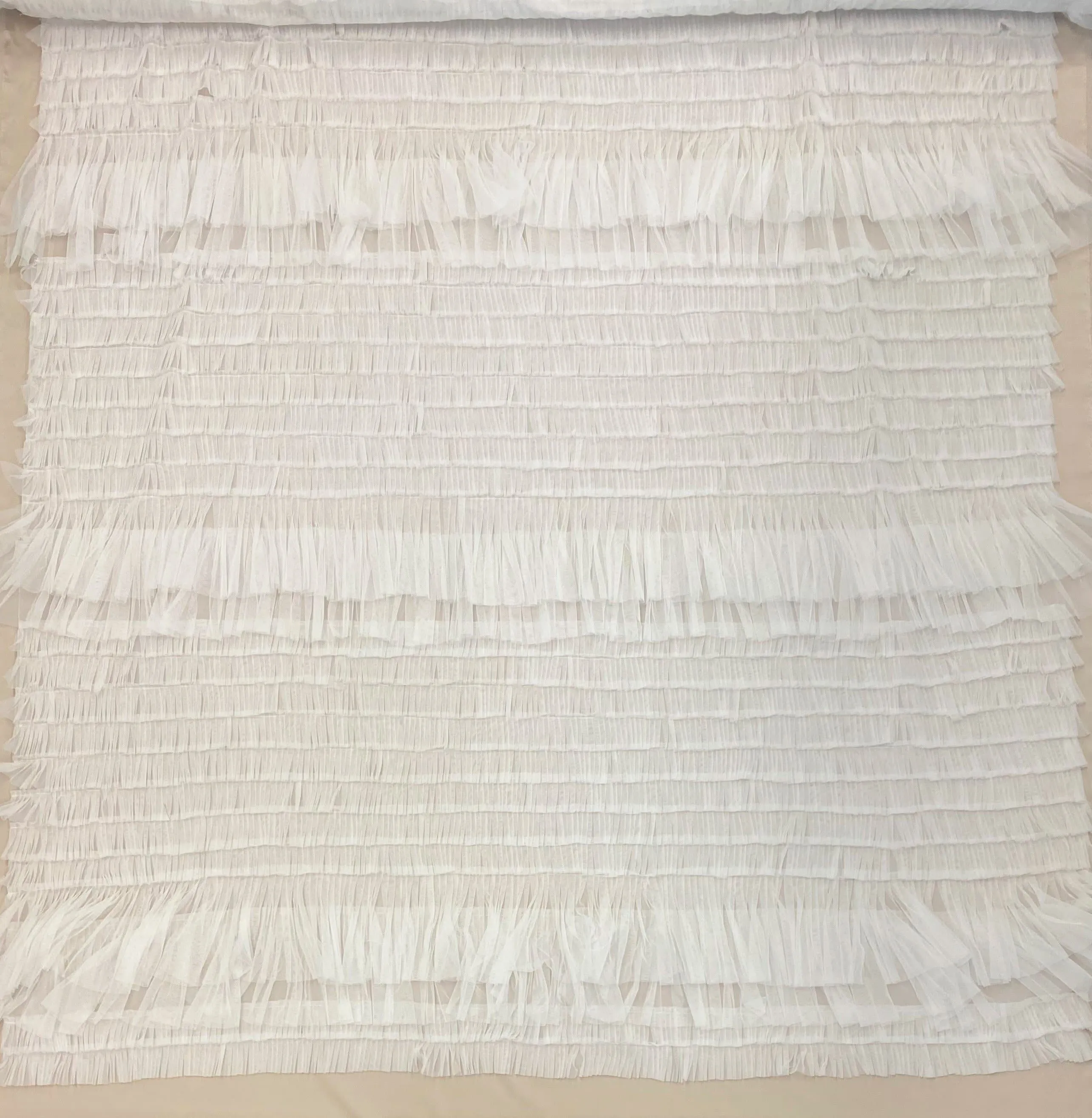 Pleated tulle Ivory (E17495)