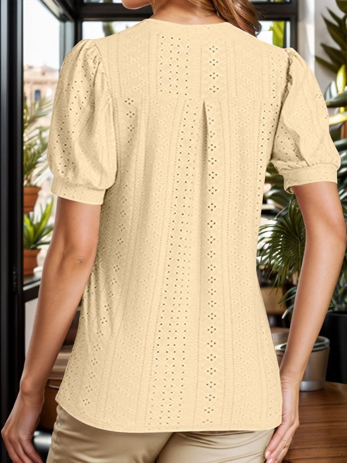 Sweet Everyday Eyelet Puff Sleeve Blouse