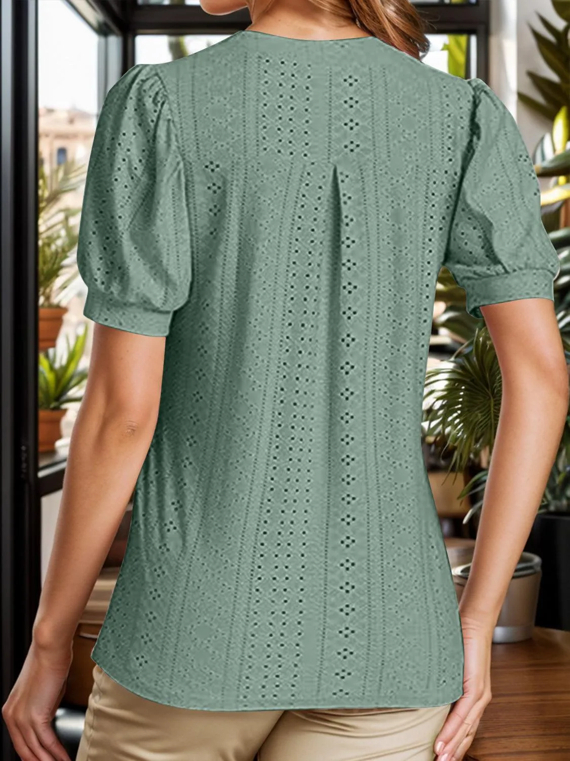Sweet Everyday Eyelet Puff Sleeve Blouse